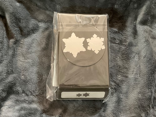 Stampin snow flurry punch - up!,